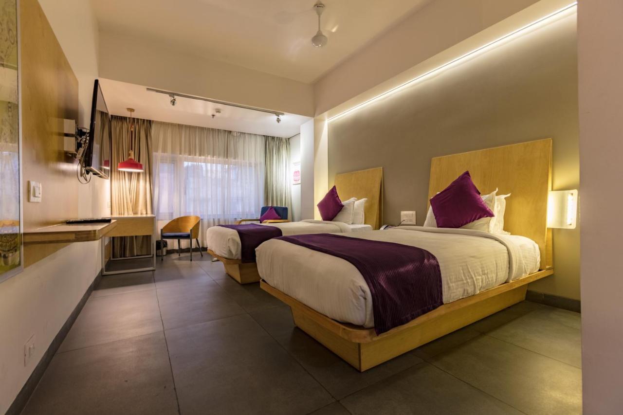 Hotel Aira Vijayawāda Extérieur photo