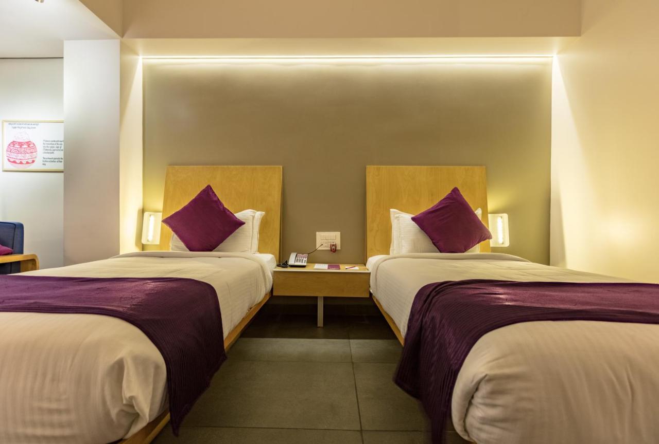 Hotel Aira Vijayawāda Extérieur photo