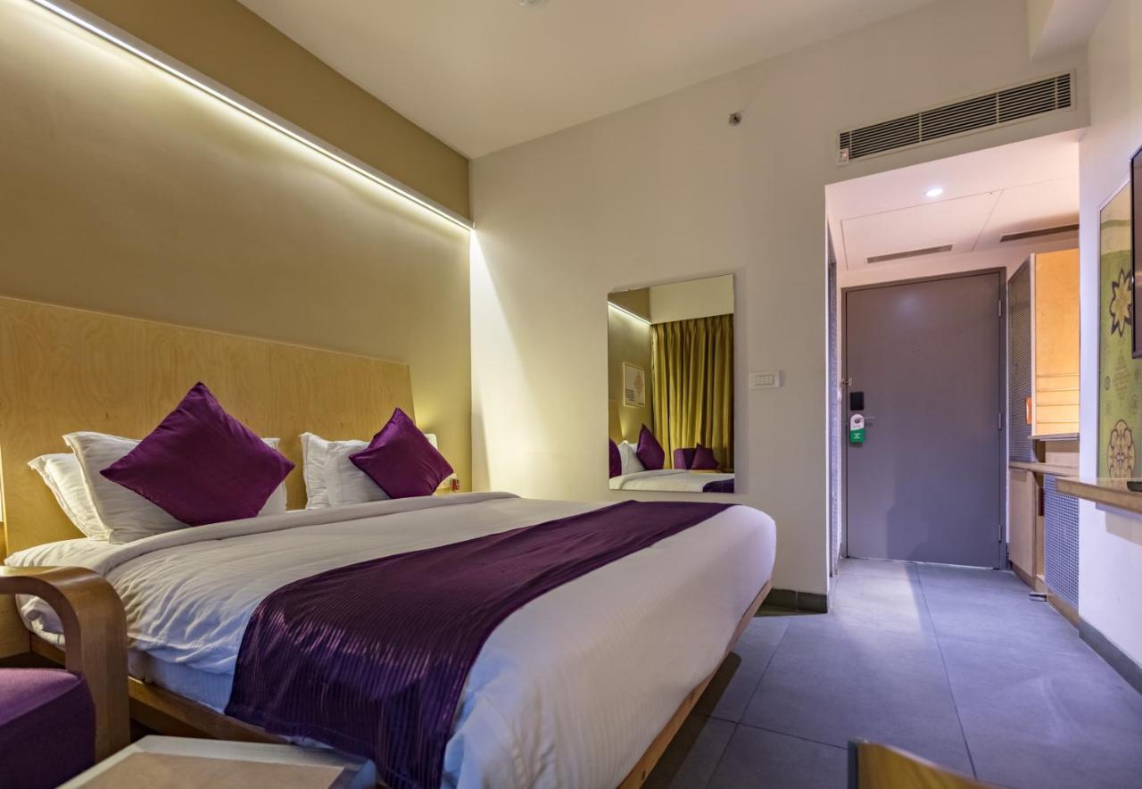 Hotel Aira Vijayawāda Extérieur photo